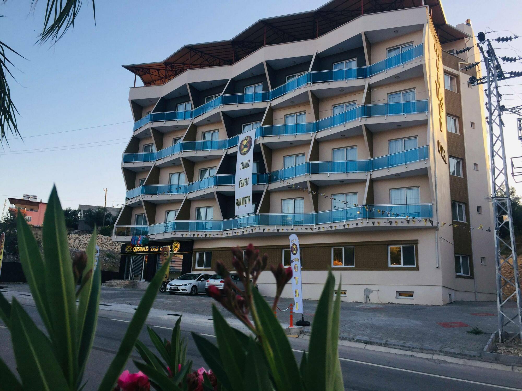 Grand Tas Otel Mut Kültér fotó