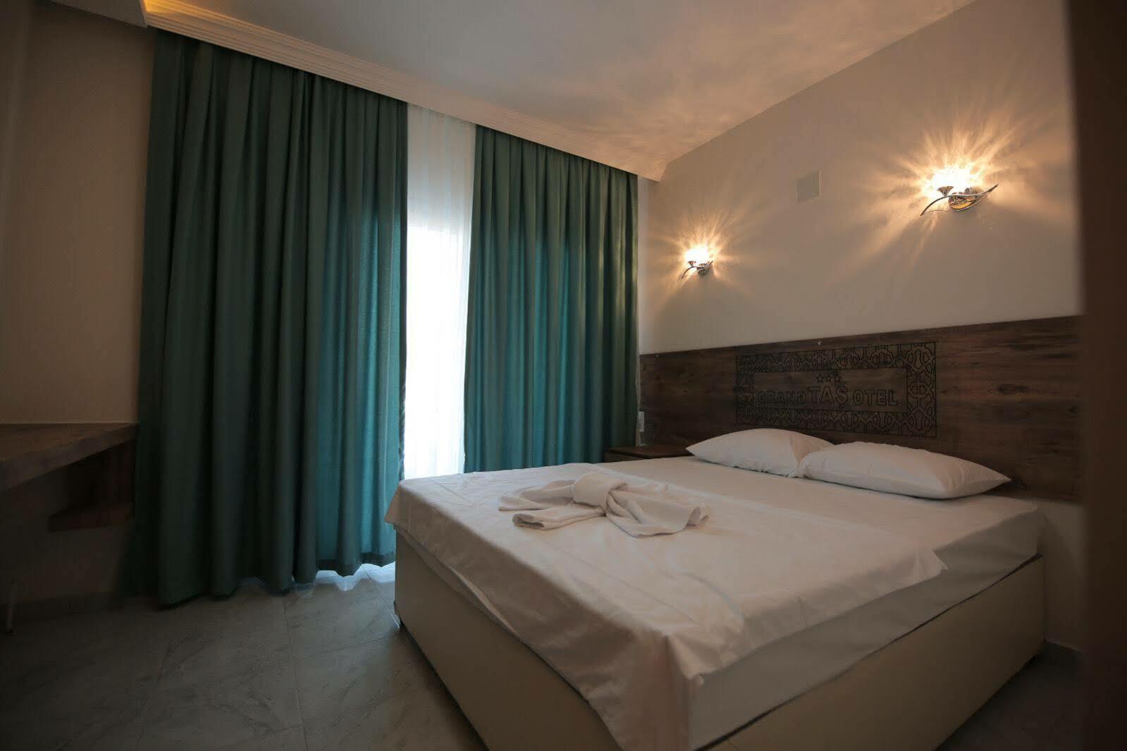 Grand Tas Otel Mut Kültér fotó